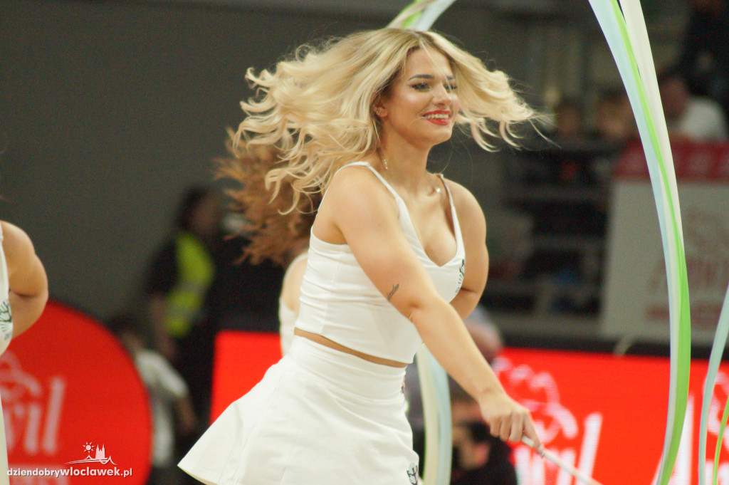 Cheerleaderki na meczu Anwil vs Trefl