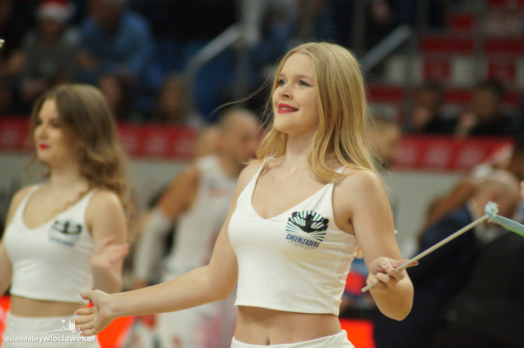 Cheerleaderki na meczu Anwil vs Trefl
