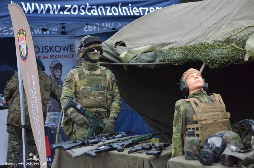 Piknik militarny z okazji10-lecia JS nr 4051