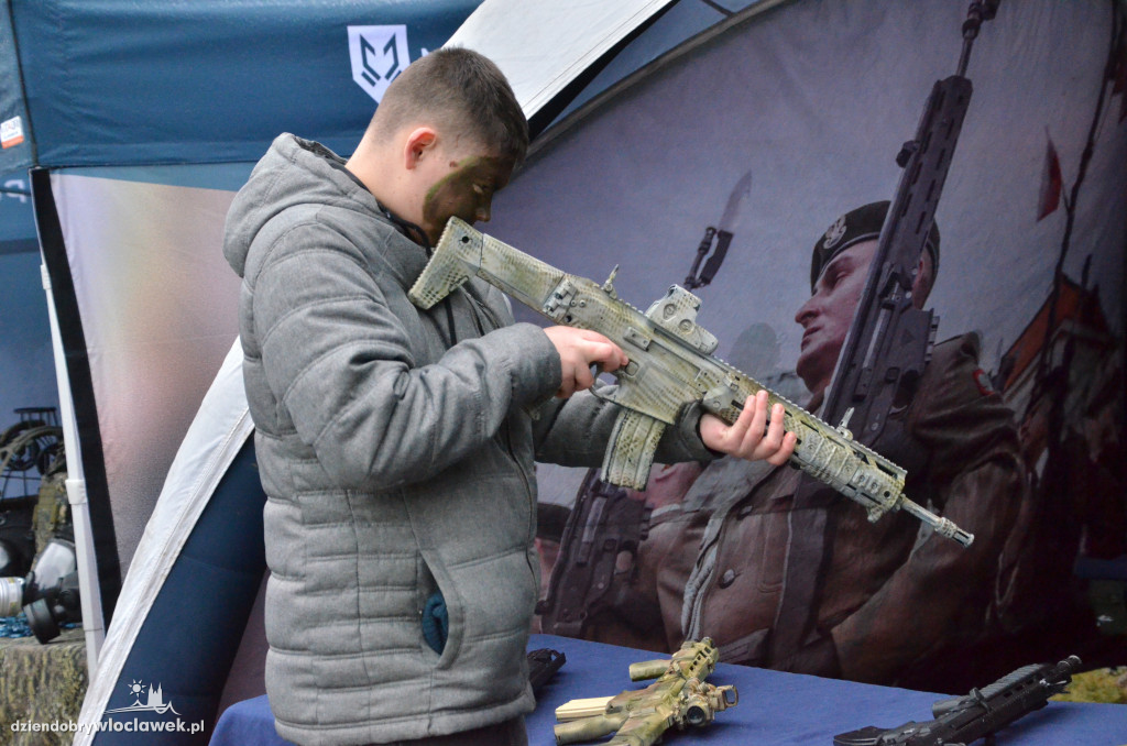 Piknik militarny z okazji10-lecia JS nr 4051