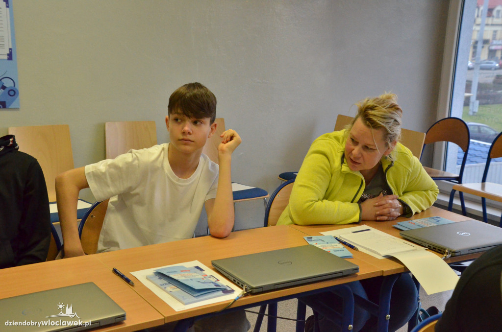 Otwarcie Centrum Programowania Robotów Przemysłowych