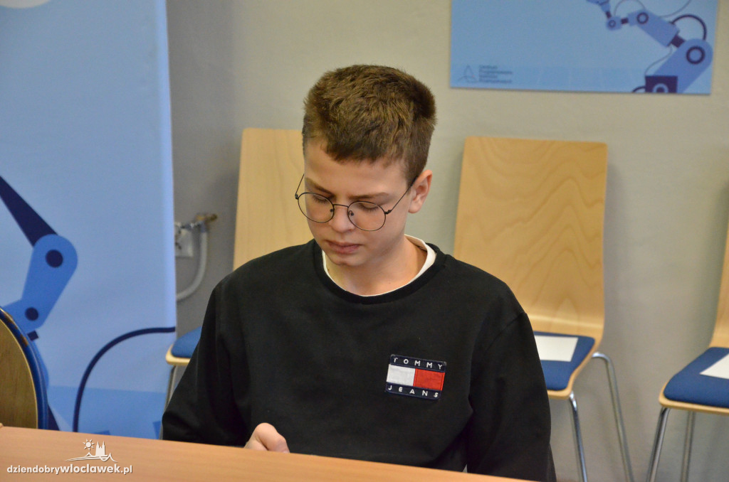 Otwarcie Centrum Programowania Robotów Przemysłowych