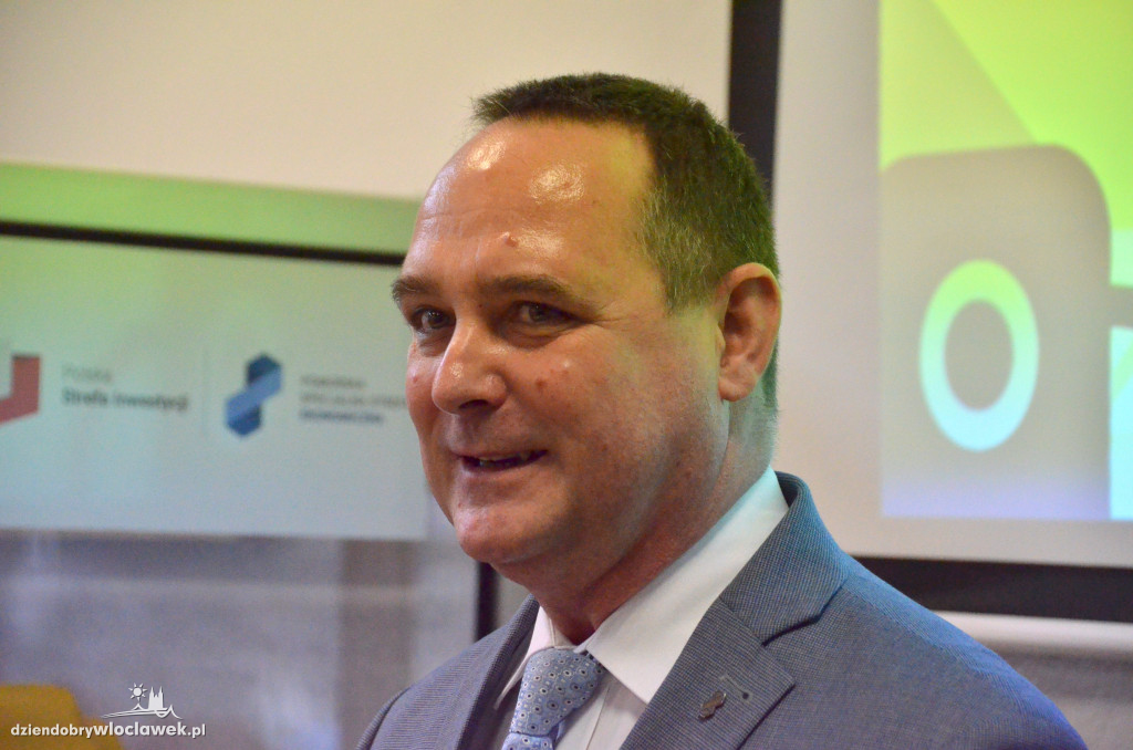 Otwarcie Centrum Programowania Robotów Przemysłowych