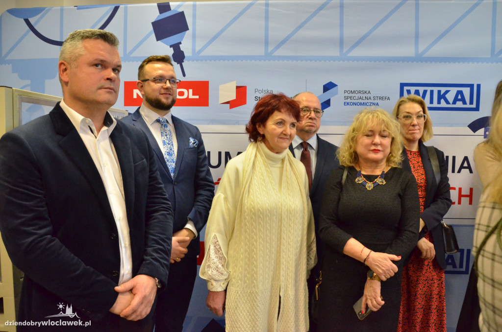 Otwarcie Centrum Programowania Robotów Przemysłowych