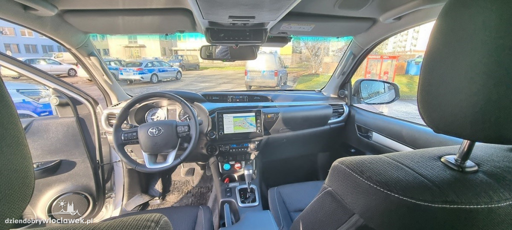 Dwa pickupy dla policji z Włocławka