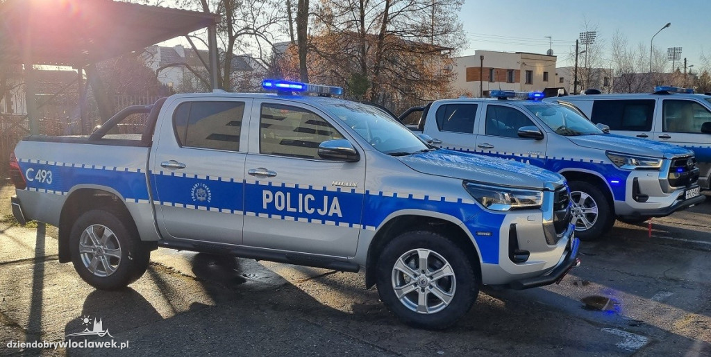 Dwa pickupy dla policji z Włocławka