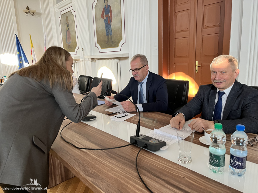 L sesja Rady Powiatu we Włocławku