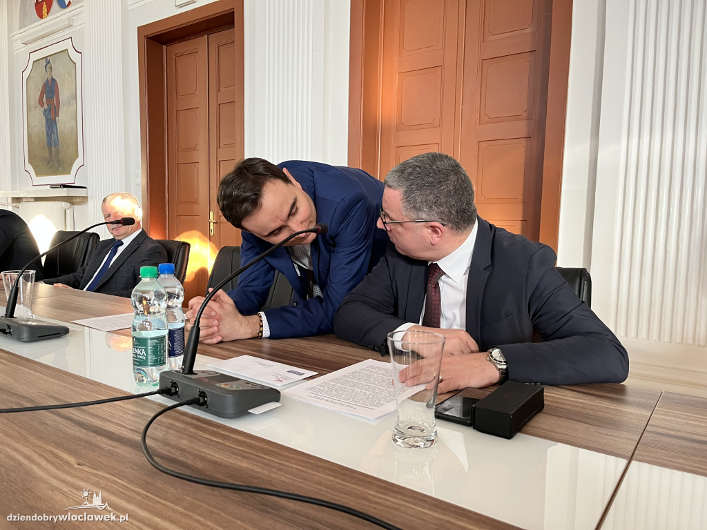 L sesja Rady Powiatu we Włocławku
