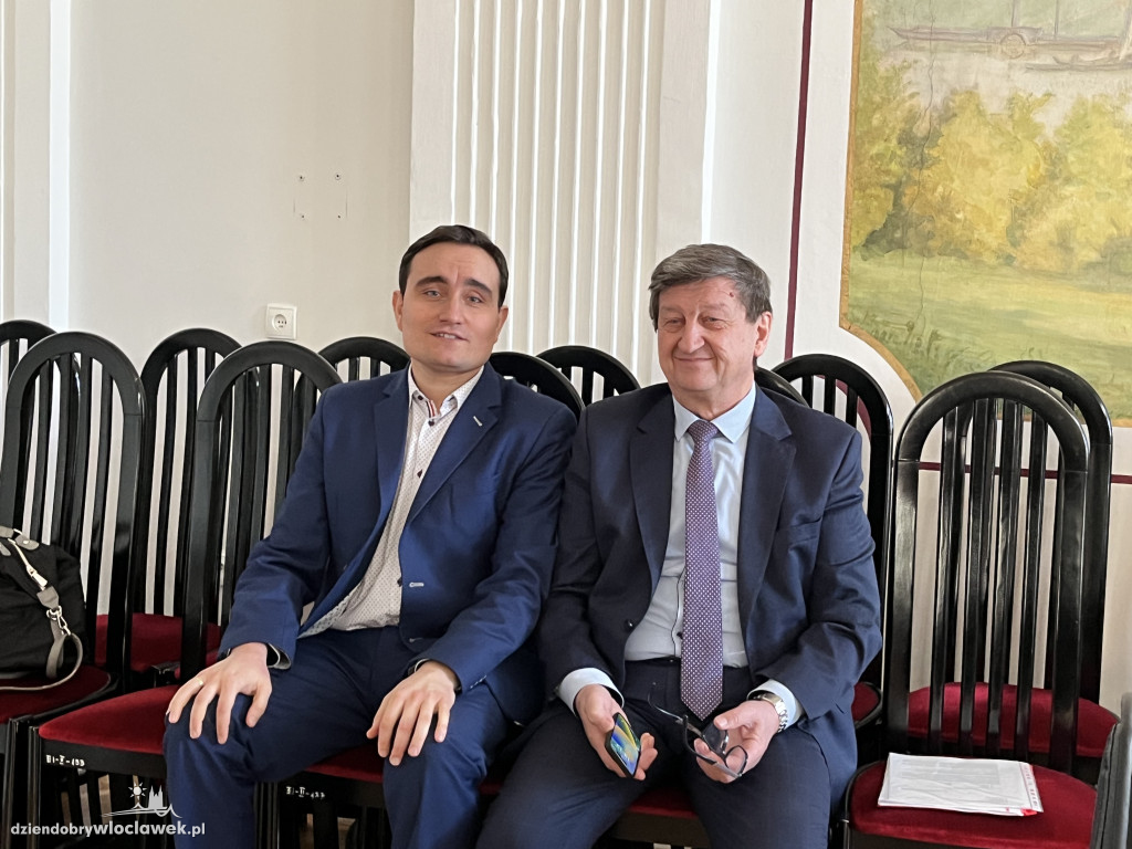 L sesja Rady Powiatu we Włocławku