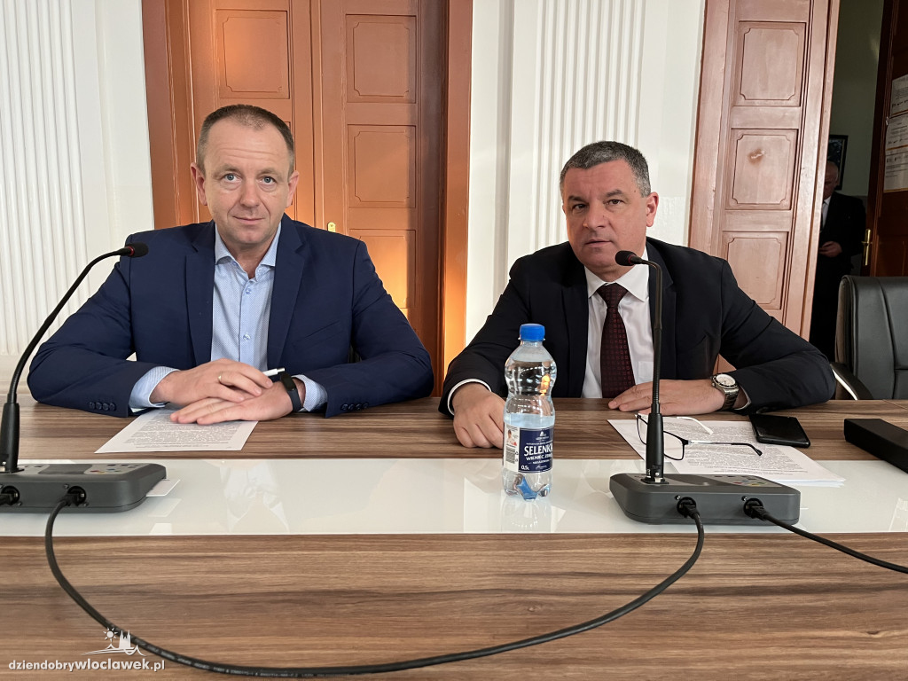 L sesja Rady Powiatu we Włocławku