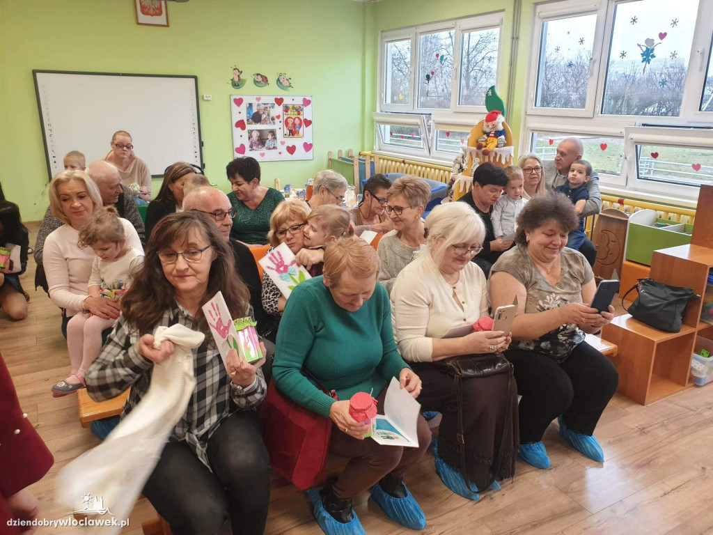 Dzień Babci i Dziadka w w Przedszkolu 22