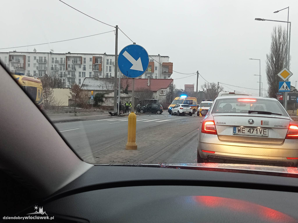 Zderzenie dwóch aut na ul. Kapitulnej