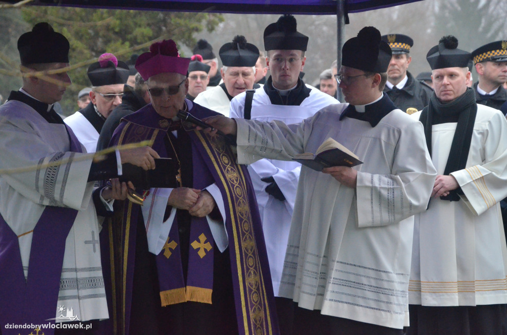Pogrzeb ks. Waszczyńskiego, byłego proboszcza katedry