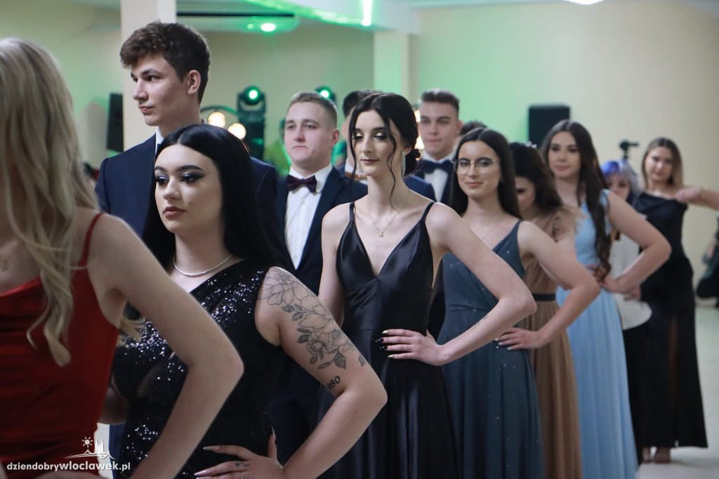 Studniówka: LO Kowal