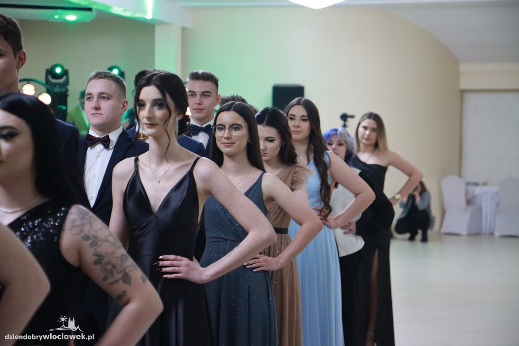 Studniówka: LO Kowal