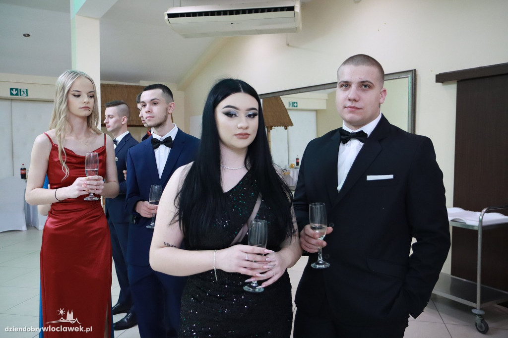 Studniówka: LO Kowal