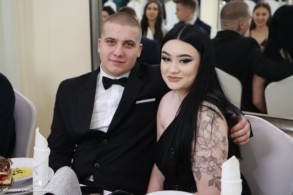 Studniówka: LO Kowal