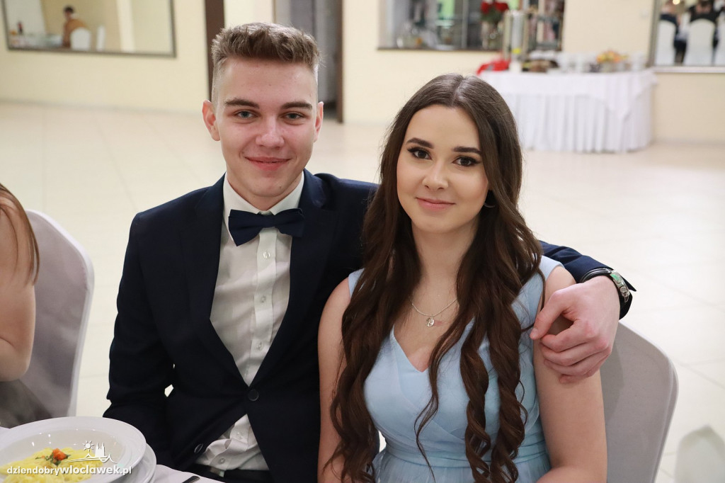 Studniówka: LO Kowal