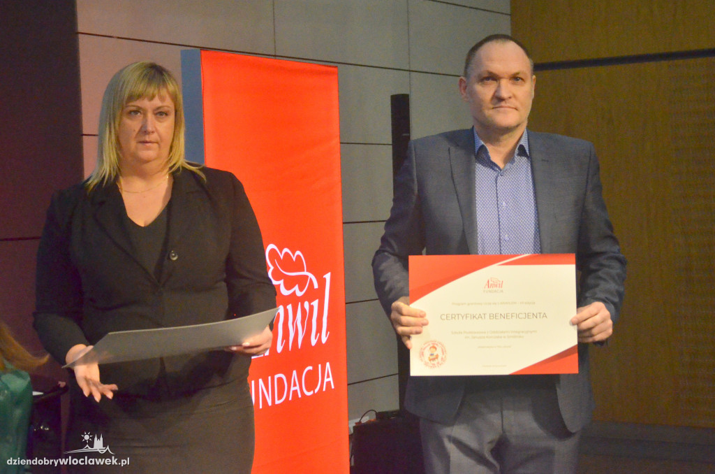 Fundacja Anwil rozdała granty
