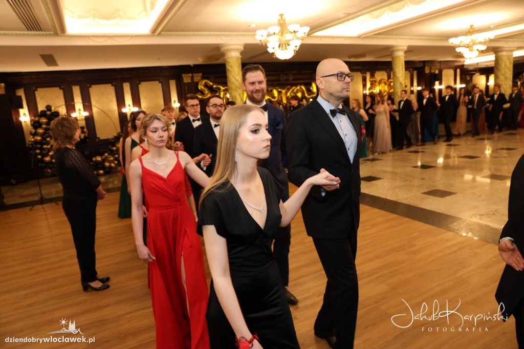 Studniówka: IV LO im. Baczyńskiego