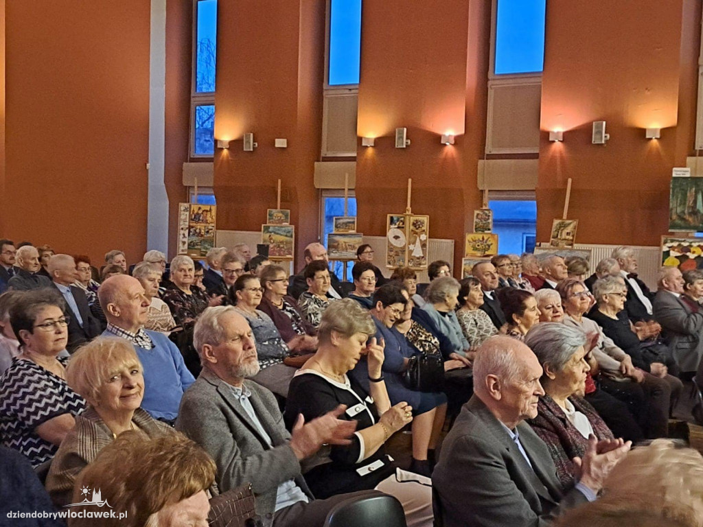 Wieczór artystyczny ,,Seniorzy - Seniorom”