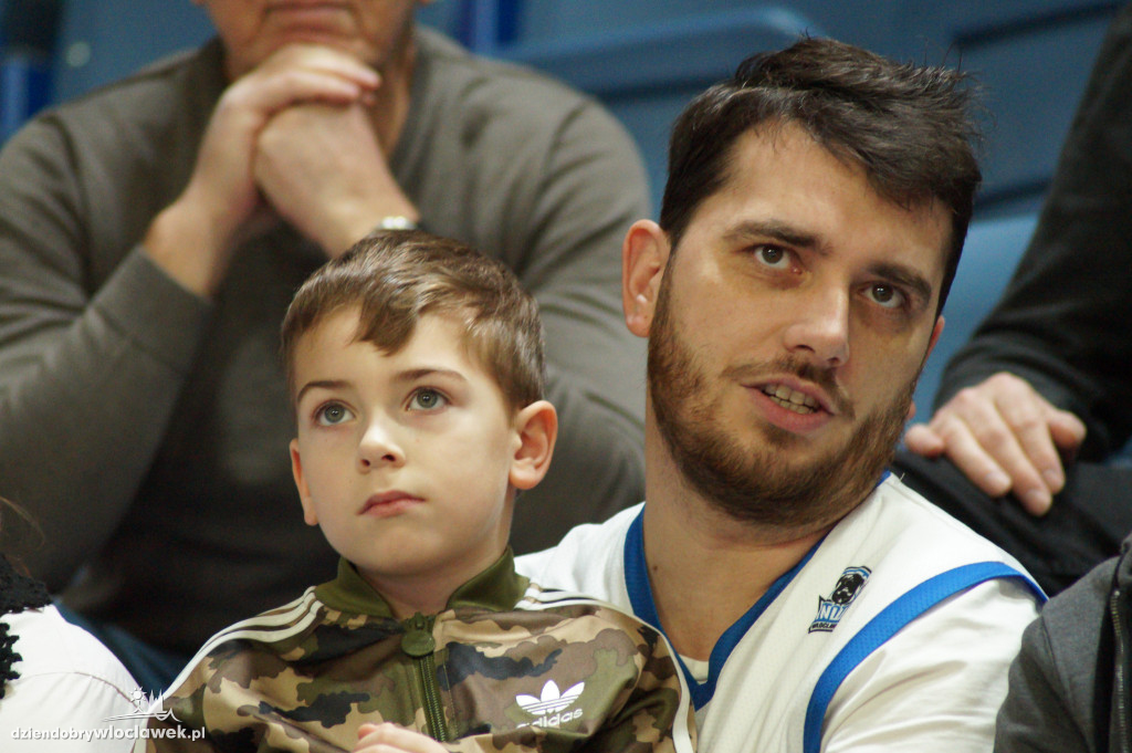 Kibice na mecz Anwil vs CSM CSU Oradea