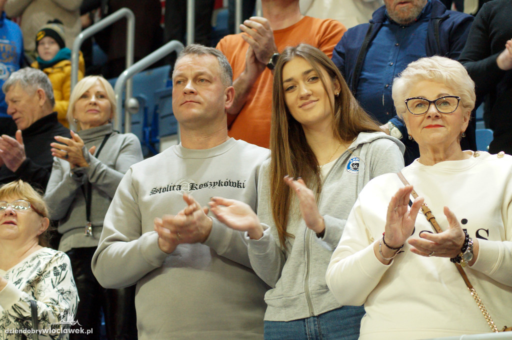 Kibice na mecz Anwil vs CSM CSU Oradea