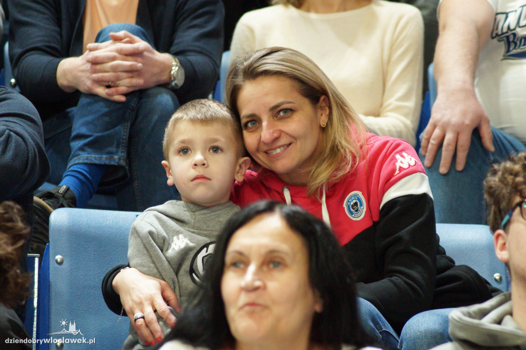 Kibice na mecz Anwil vs CSM CSU Oradea