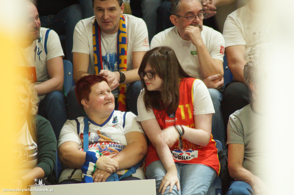 Kibice na mecz Anwil vs CSM CSU Oradea