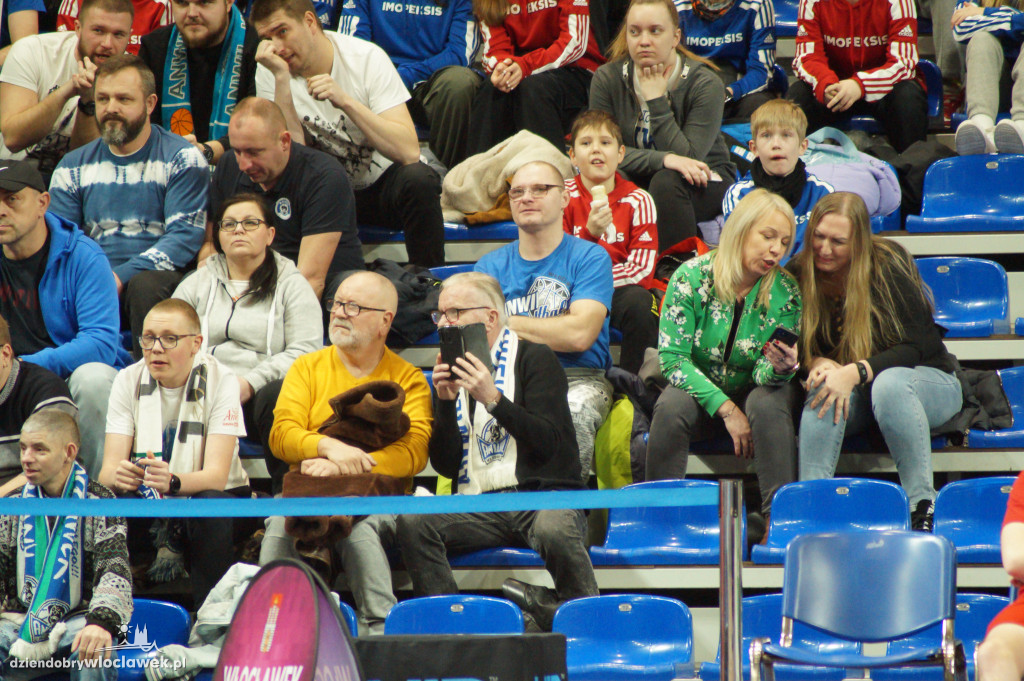Kibice na mecz Anwil vs CSM CSU Oradea