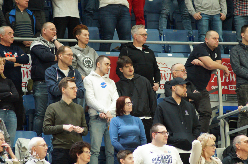 Kibice na mecz Anwil vs CSM CSU Oradea