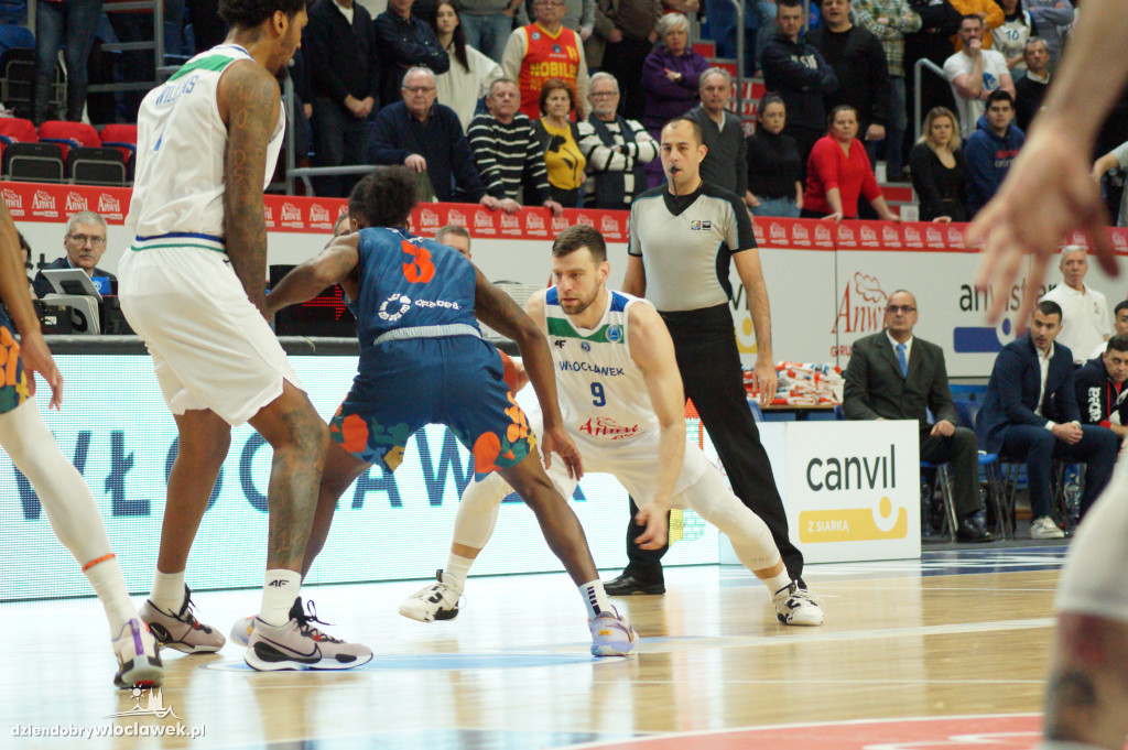 Anwil Włocławek - CSM CSU Oradea [74:66]