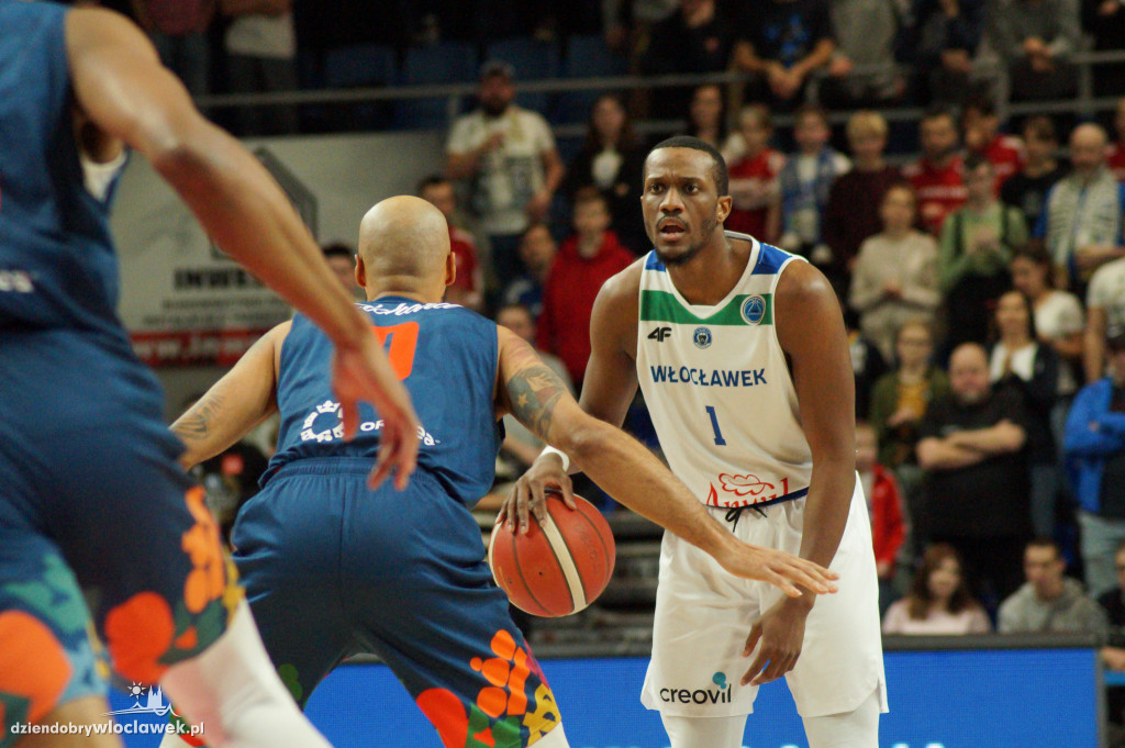Anwil Włocławek - CSM CSU Oradea [74:66]