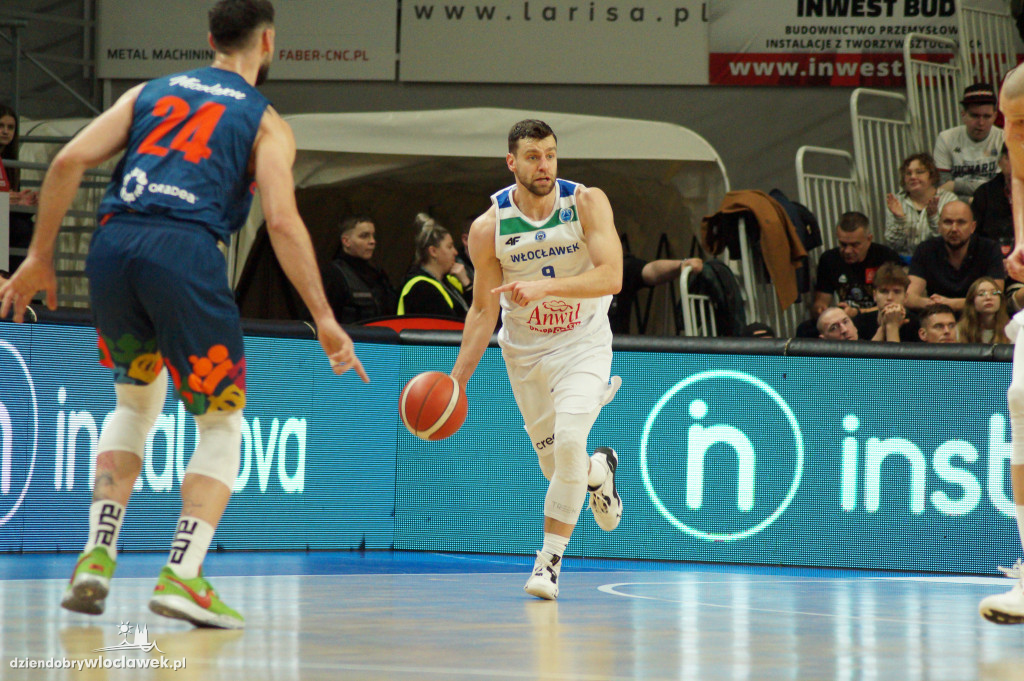 Anwil Włocławek - CSM CSU Oradea [74:66]