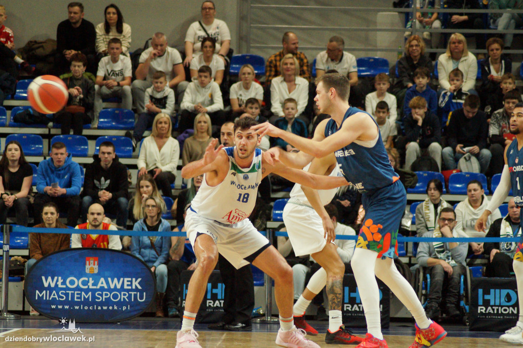 Anwil Włocławek - CSM CSU Oradea [74:66]