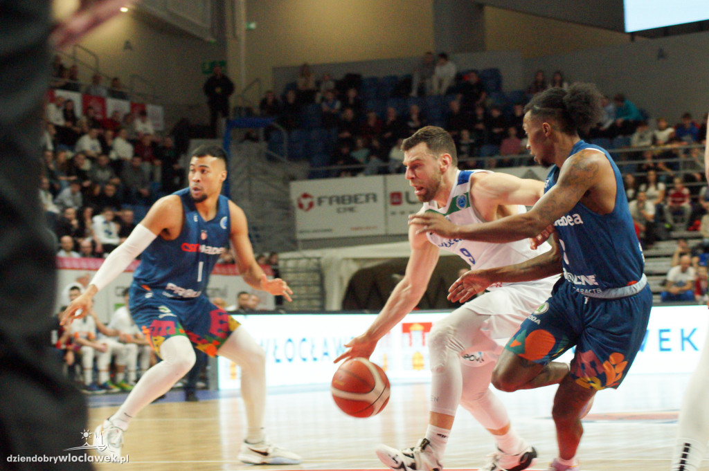 Anwil Włocławek - CSM CSU Oradea [74:66]