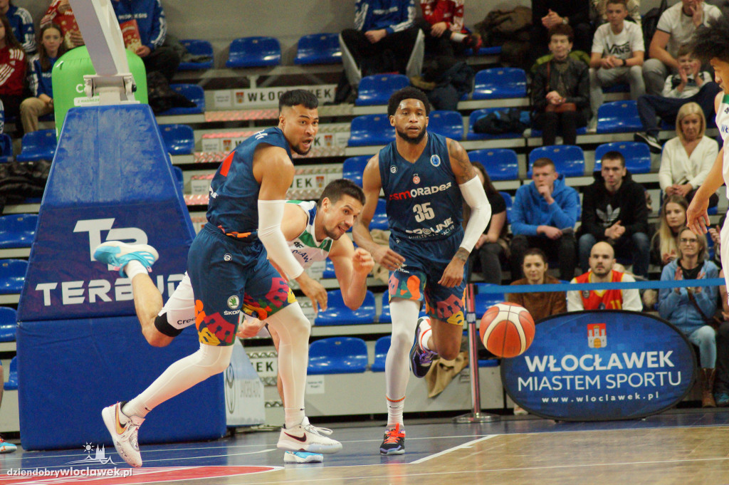 Anwil Włocławek - CSM CSU Oradea [74:66]