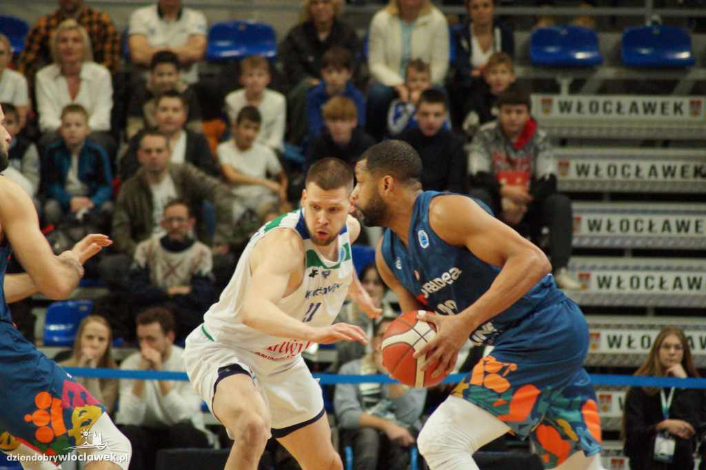 Anwil Włocławek - CSM CSU Oradea [74:66]