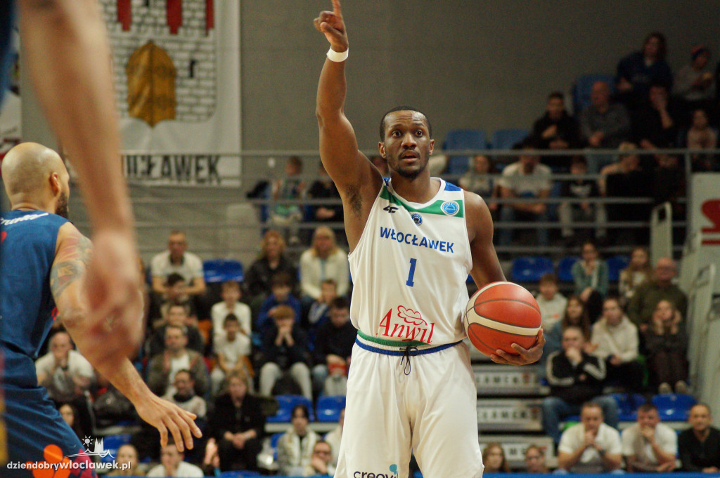 Anwil Włocławek - CSM CSU Oradea [74:66]