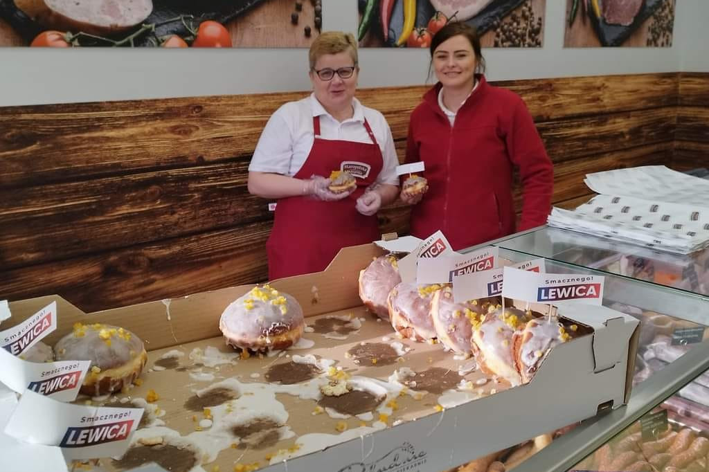 Politycy Lewicy rozdawali pączki
