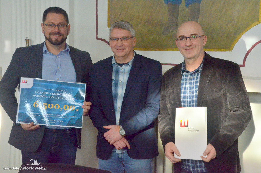 Kluby sportowe z dotacjami z budżetu powiatu