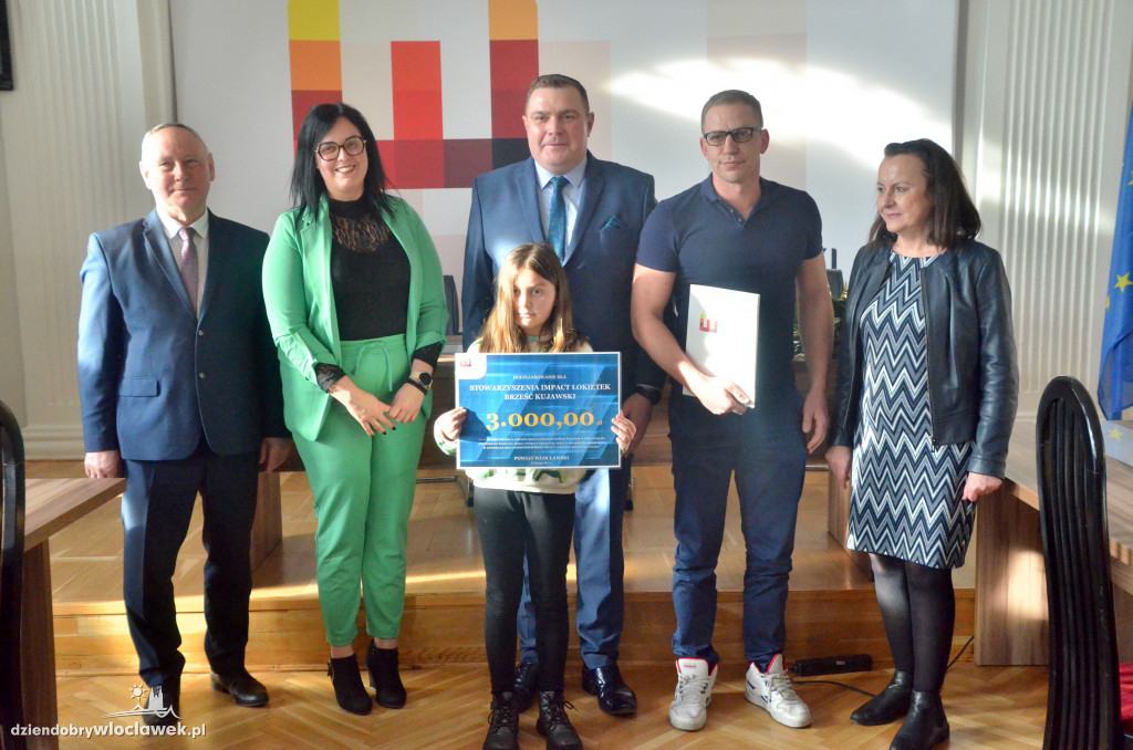 Kluby sportowe z dotacjami z budżetu powiatu