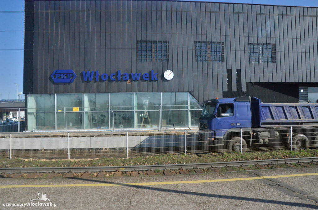 Tak przebiegają prace na głównej stacji kolejowej