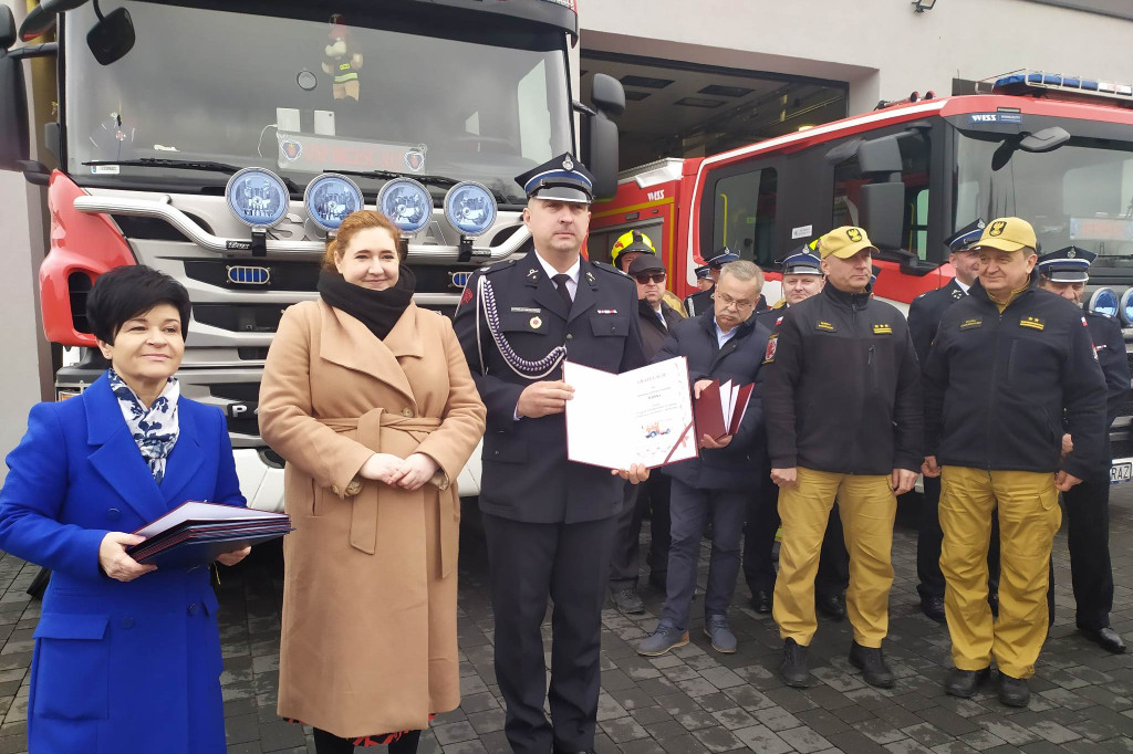Nowe wozy gaśnicze dla OSP z regionu