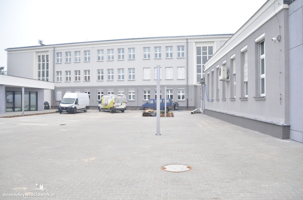 Na placu budowy w SP 12 i ZSM