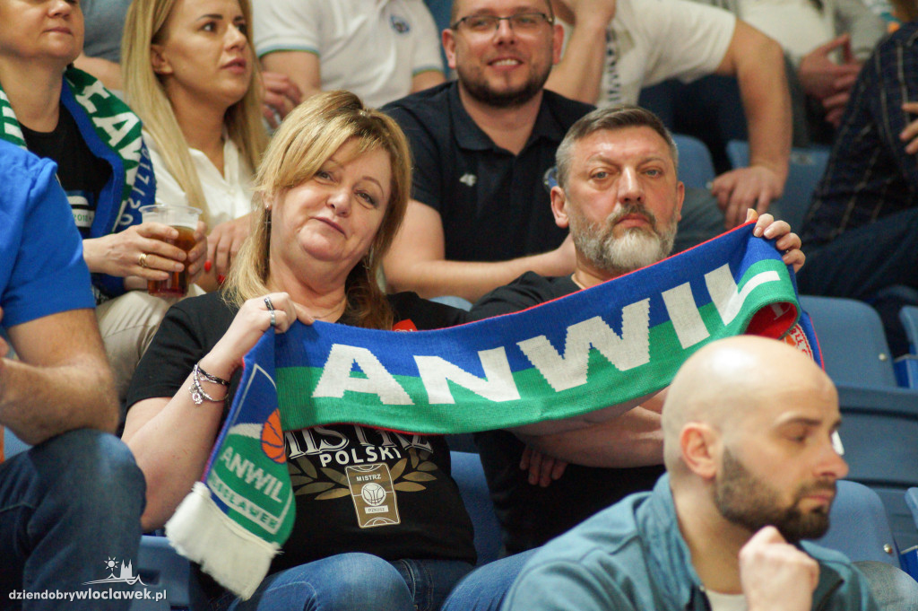 Kibice na koszykarskich derbach
