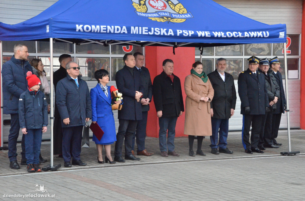 Cztery nowe wozy dla strażaków z Włocławka