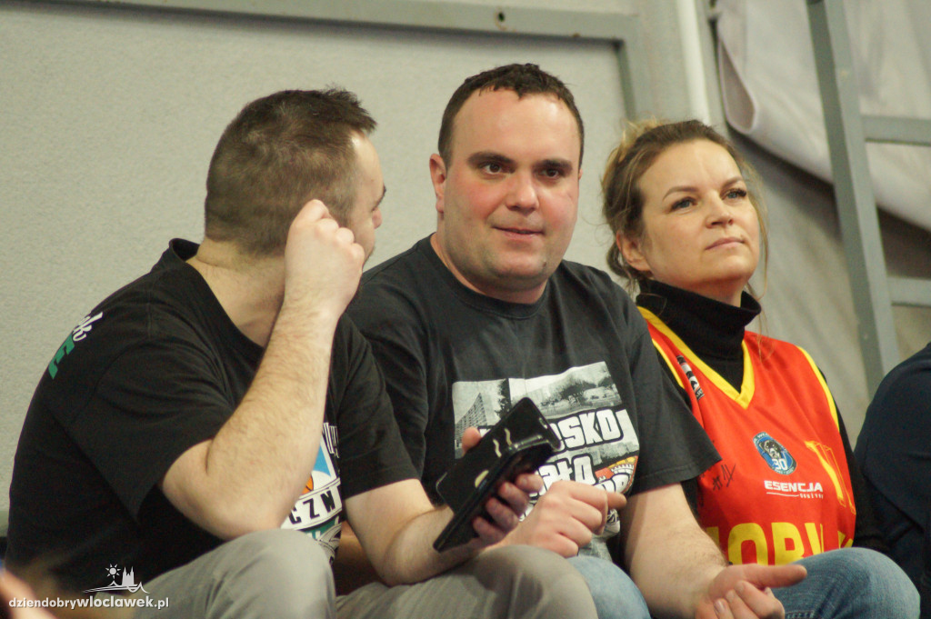Kibice na meczu Anwil vs MKS