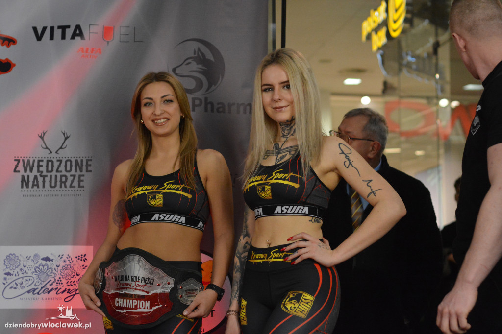 Krwawy Sport: oficjalne ważenie