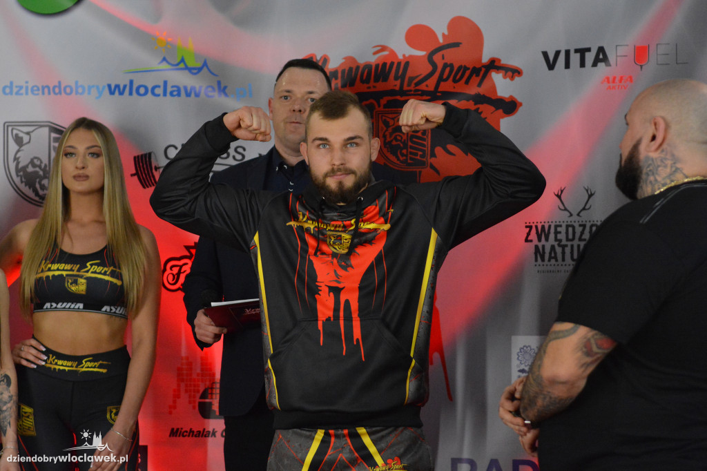Krwawy Sport: oficjalne ważenie